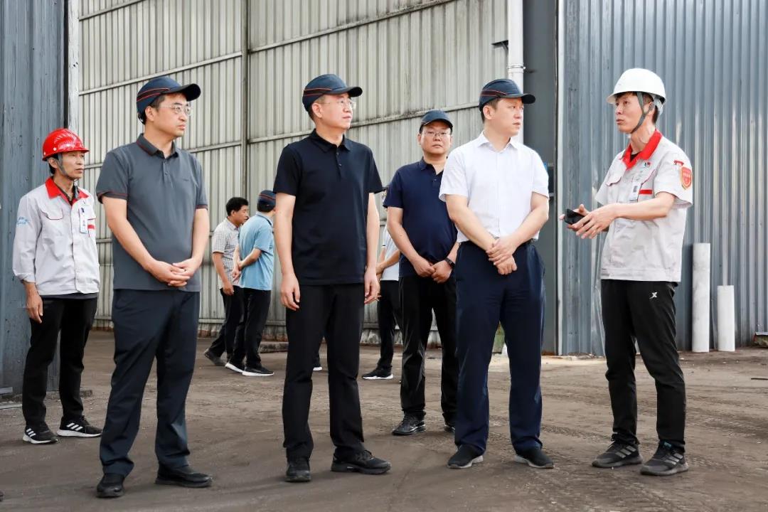 市委常委、副市長、翼城縣委書記王淵到華翔（翼城）新材料科技園現(xiàn)場辦公